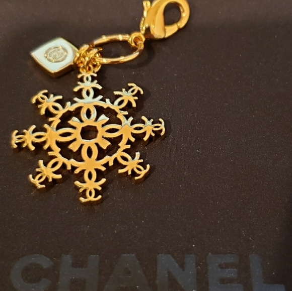 💖100% Authentic CHANEL Limited Edition Charm with unbranded Necklace - Picture 8 of 10